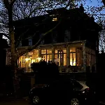 Serene Brooklyn Escape Near Cafes & Park, Sleeps 5