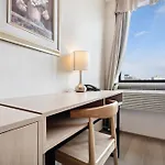 Ramada By Wyndham Flushing Queens