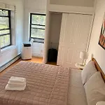 Sunny Private Room In Bed-Stuy
