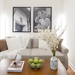Serene 1B Upper East Side Retreat