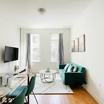 Contemporary 1 Bedroom Apartment In Nyc