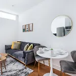 1 Bedroom Gem In Prime Location Of Nyc Apartment