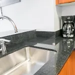 Apartment Beautiful 1 Bed Fully Furnished New York