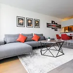 Beautiful 1 Bed Fully Furnished New York