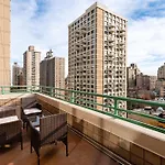 Contemporary 2 Bed 2 Bath Apt Bright And Sunny