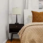 Chic East Village Retreat Comfort In Heart Of Nyc Apartment