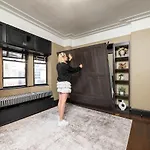 Unbeatable Location The Heart Of Nyc 1 Bdr W Gym