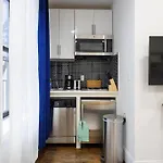 69-2A Prime Lower East Side 1Br Apt Brand New