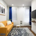 Apartment 69-2a Prime Lower East Side 1br Brand New