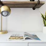 1597-3 Studio Upper East Side Apt W&D In Unit