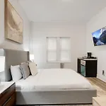 Bay Ridge Aparthotel