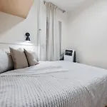 2Br Upper East Side Near Central Park