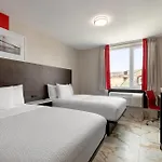 Ramada By Wyndham Brooklyn Empire Blvd Hotel New York