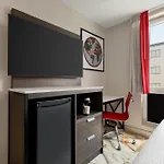 Hotel Ramada By Wyndham Brooklyn Empire Blvd