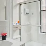 Stylish 2br Apartment-walk To China Town Apartment New York
