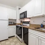 2 Bed Apt Ideally Located In Ues Of Manhattan