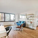 Luxury 2 Bed 2 Bath Unit In Prime Location Of Nyc