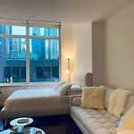 Entire Luxury Apt Midtown With Pool, Gym, And Sauna