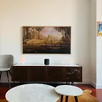 Entire Luxury Midtown With Pool, Gym, And Sauna Apartment