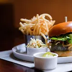 Four Seasons 5*