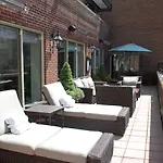 Omni Berkshire Place Hotel