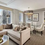 Omni Berkshire Place 4*