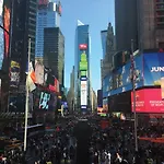 Square At Times Square Hotel