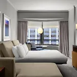 Hilton Midtown 4*