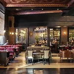Roxy Hotel 4*