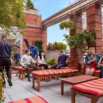 Hotel Giraffe By Library Hotel Collection