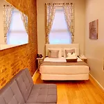 Chelsea (adults Only) Inn