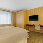 Hotel Omni Berkshire Place New York