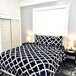 2 Stops To Manhattan, 3 Bedrooms Apt In Lic !