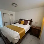 Luxury 2-Bedroom And 1-Bathroom