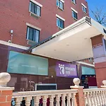 Knights Inn Brooklyn Sunset Park