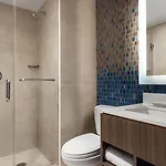 Courtyard By Marriott Manhattan/chelsea