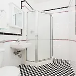 Habitat 101brooklyn Apartment New York