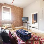 Habitat 101brooklyn Apartment *