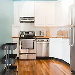 Habitat 101brooklyn Apartment New York