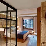 1 Park Hotel 5*