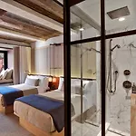 1 Park Hotel New York