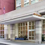 Hotel Hampton Times Square 3*