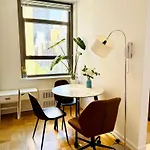 Midtown Park Ave Charming Chrysler View Corner Apartment *