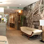 Guest house Sanctuary Nyc Retreats 4*