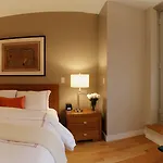 Guest house Sanctuary Nyc Retreats
