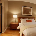 Guest house Sanctuary Nyc Retreats New York