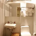 Guest house Sanctuary Nyc Retreats 4*