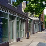 Guest house Sanctuary Nyc Retreats 4*