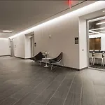 Courtyard Long Island City/New York Manhattan View