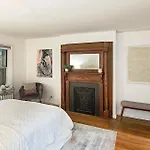 Two Bedroom Central Park Slope Stay In Brooklyn